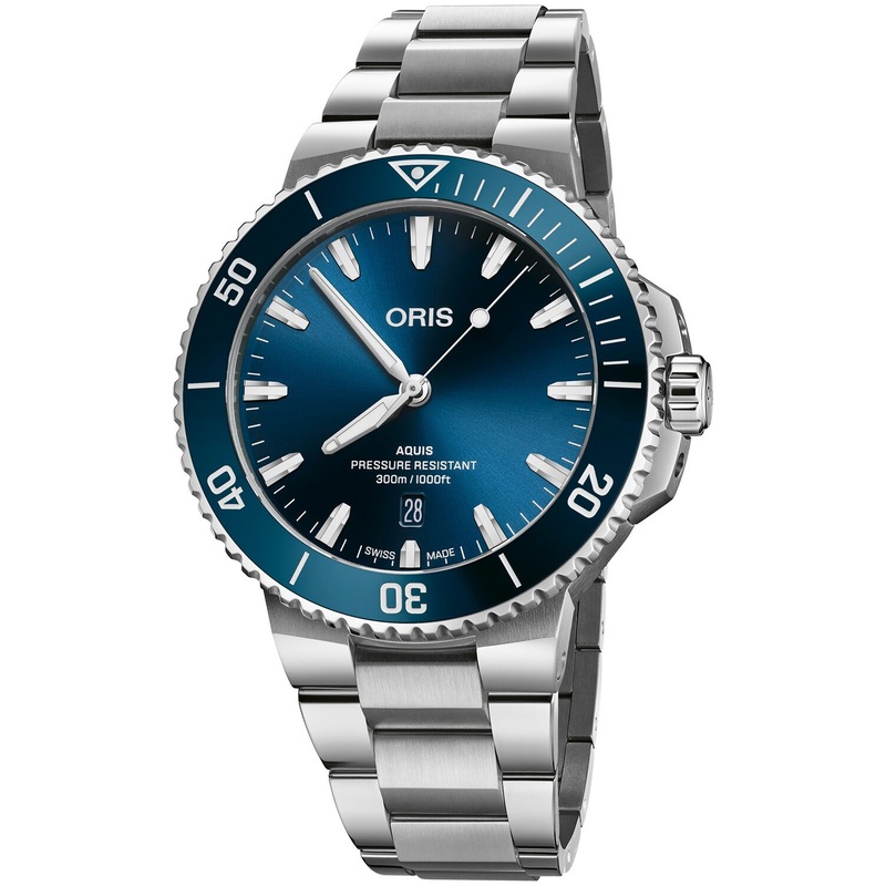 Oris Aquis Date Blue Dial on Bracelet