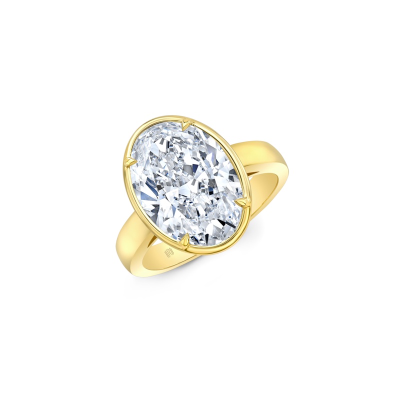 Oval cut Diamond Solitaire in Yellow Gold – Rahaminov Diamonds