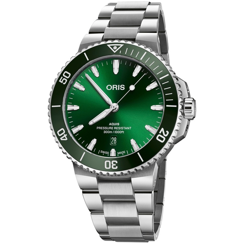 Oris Aquis Date Green Dial on Bracelet